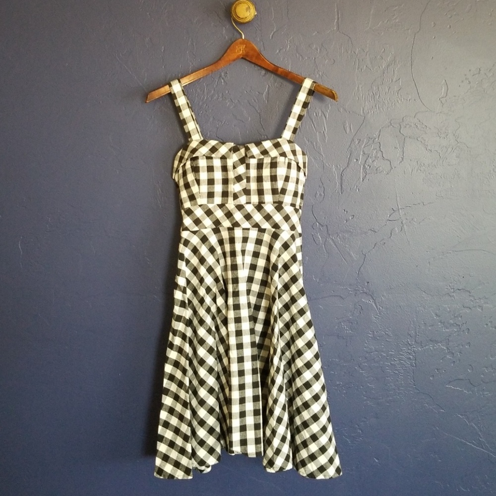 Modlcoth dress